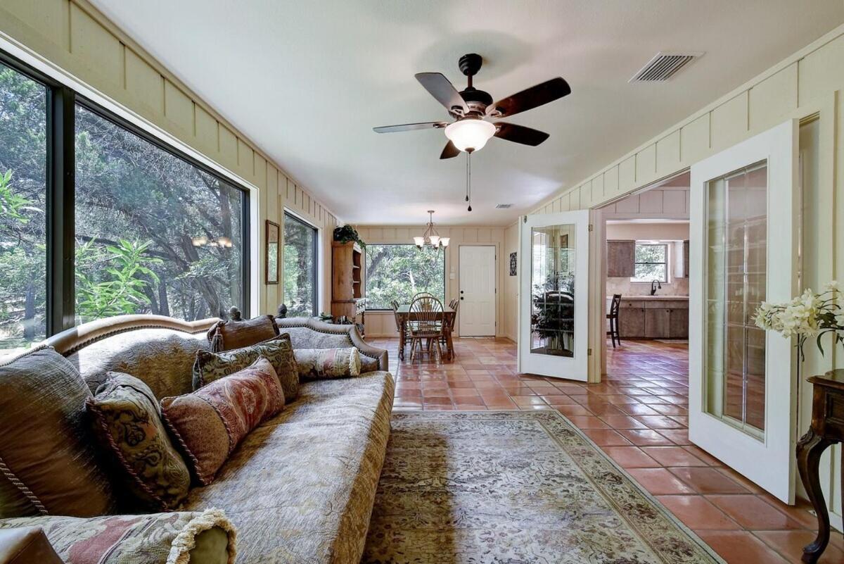 Messina Inn Wimberley Pokoj fotografie