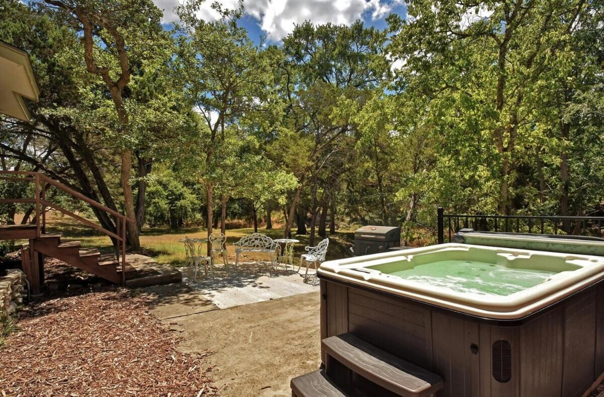 Messina Inn Wimberley Exteriér fotografie